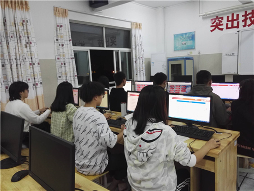 2eb3116fdf454eac84fc113eae8db815.jpg