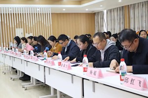 青春披戎装，报国正当时！